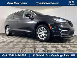 Used 2023 Chrysler Pacifica Touring-L FWD 360° Tour