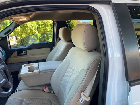 Used 2013 Ford F150 XLT w/ Luxury Equipment Group image 16