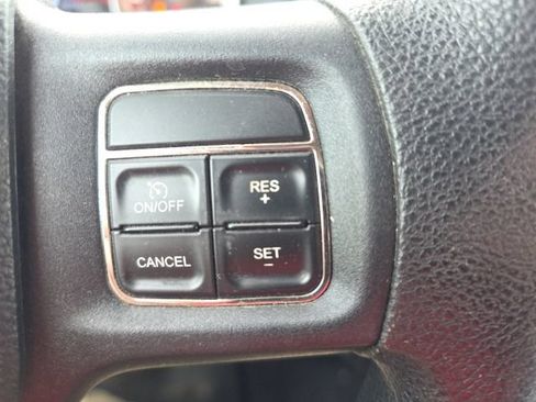 Used 2013 RAM 1500 Classic SLT w/ Premium Display Pkg AWD/4WD image 15