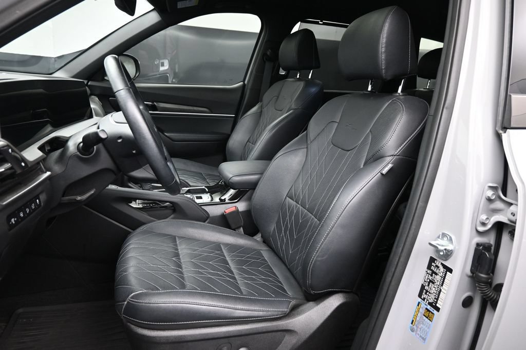 Used 2024 Kia Telluride EX X-Line AWD/4WD image 2