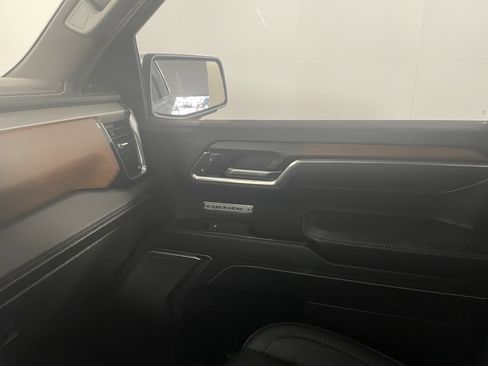 Used 2025 GMC Sierra 1500 Denali image 12