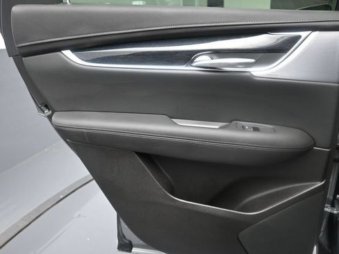 Used 2025 Cadillac XT5 Premium Luxury FWD image 23