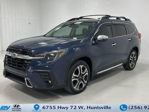 Used 2023 Subaru Ascent Touring image 1