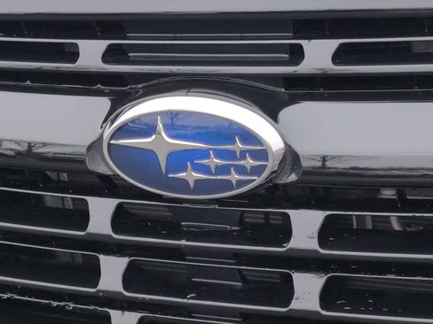 Used 2026 Subaru Ascent Premium image 12