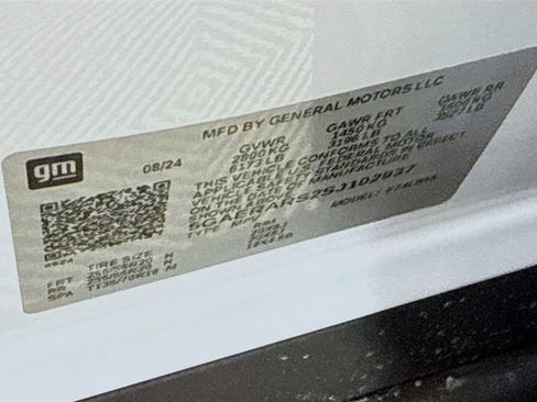 Used 2025 Buick Enclave Preferred image 34