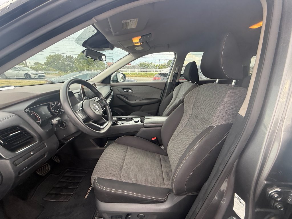 Used 2021 Nissan Rogue SV AWD/4WD image 12
