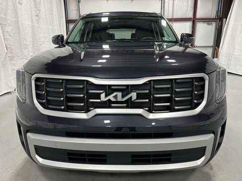 Used 2025 Kia Telluride S image 2