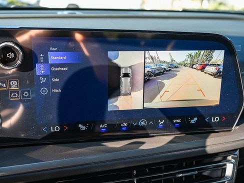 New 2027 Chevrolet Traverse LT w/ Driver Confidence Package FWD image 23