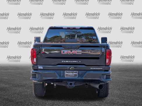 Used 2023 GMC Sierra 2500 Denali w/ Denali Black Diamond Edition image 9