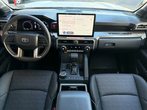 Used 2025 Toyota Tacoma 4x4 Double Cab Hybrid image 17