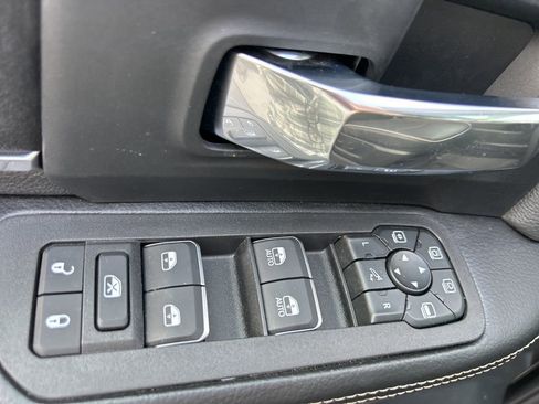 New 2026 RAM 2500 Laramie w/ Night Edition AWD/4WD image 13
