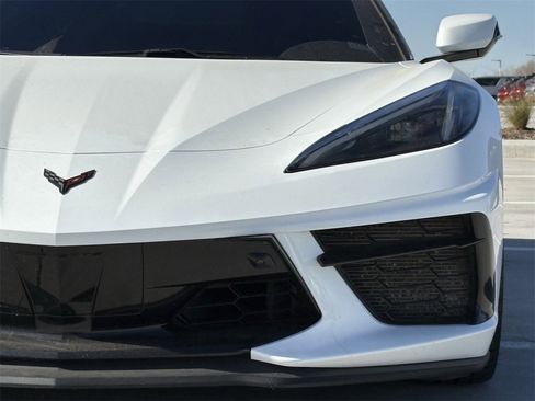 Certified 2022 Chevrolet Corvette Stingray Preferred Cpe w/ Z51 Performance Package image 8