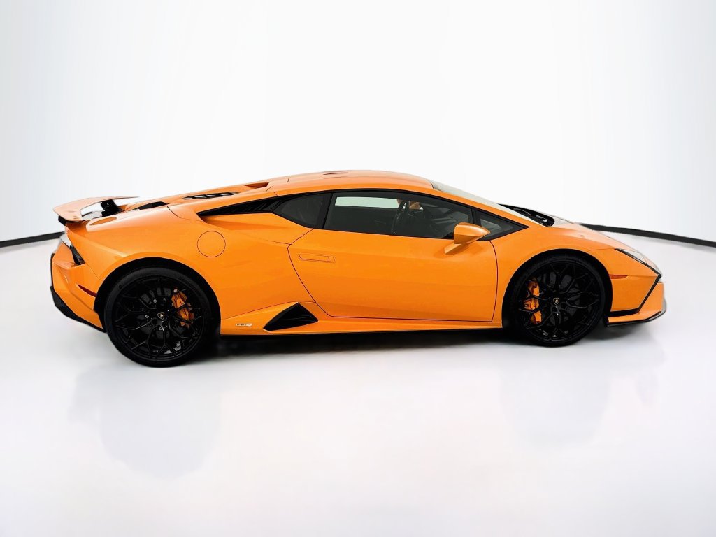 Used 2023 Lamborghini Huracan Tecnica RWD image 4