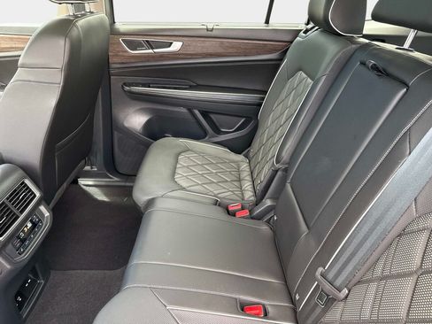 Used 2024 Volkswagen Atlas SEL Premium R-Line AWD/4WD image 14