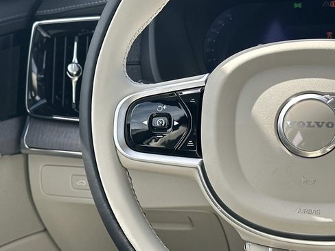 New 2026 Volvo XC90 T8 Ultra w/ Protection Package Premier AWD/4WD image 8
