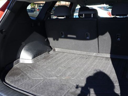 Used 2019 Hyundai Santa Fe SE image 14