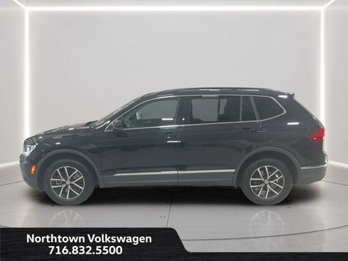 Used 2021 Volkswagen Tiguan SE AWD/4WD image 2