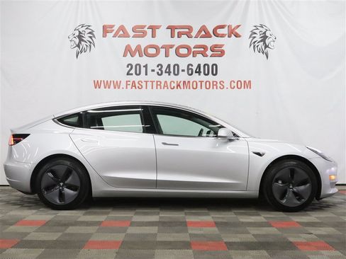 Used 2018 Tesla Model 3 Long Range RWD image 4
