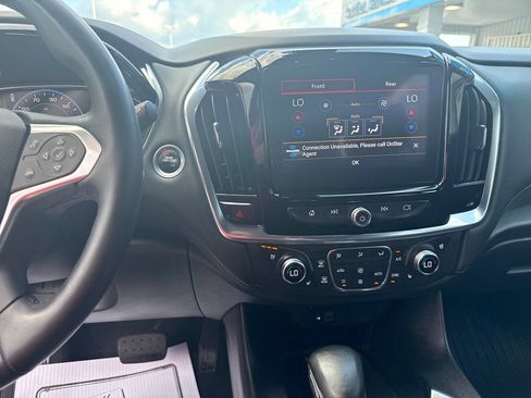 Used 2023 Chevrolet Traverse High Country FWD image 31