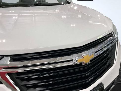 Used 2023 Chevrolet Equinox LT AWD/4WD image 28