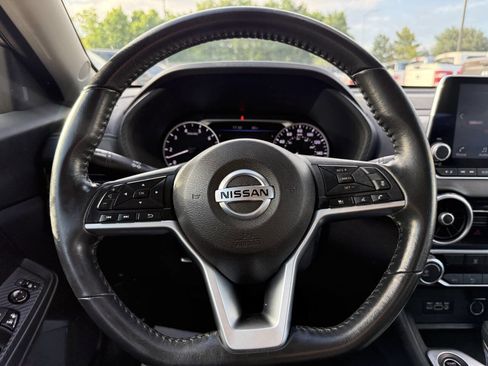 Used 2022 Nissan Sentra SV FWD image 23