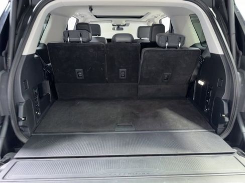 Used 2025 Ford Expedition Active image 29