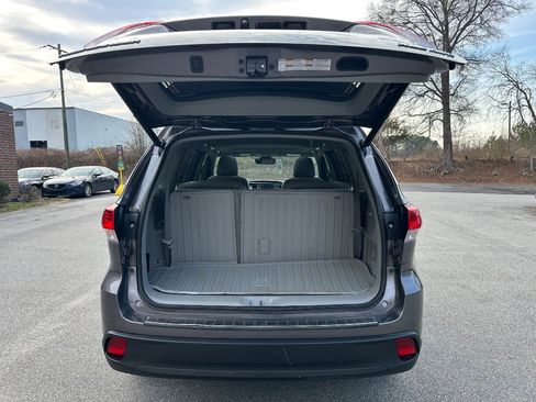 Used 2019 Toyota Highlander XLE image 39