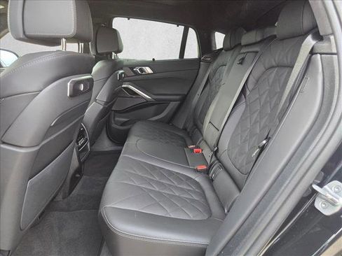 Used 2026 BMW X6 M60i AWD/4WD image 18