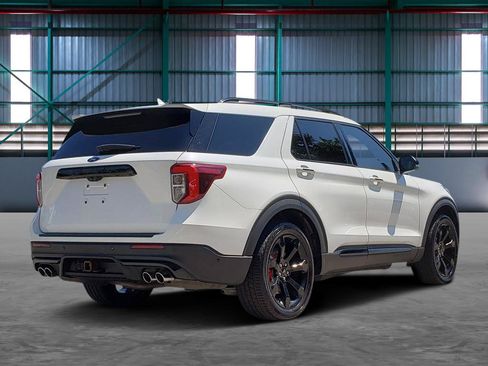 Used 2020 Ford Explorer ST w/ ST Street Pack AWD/4WD image 5