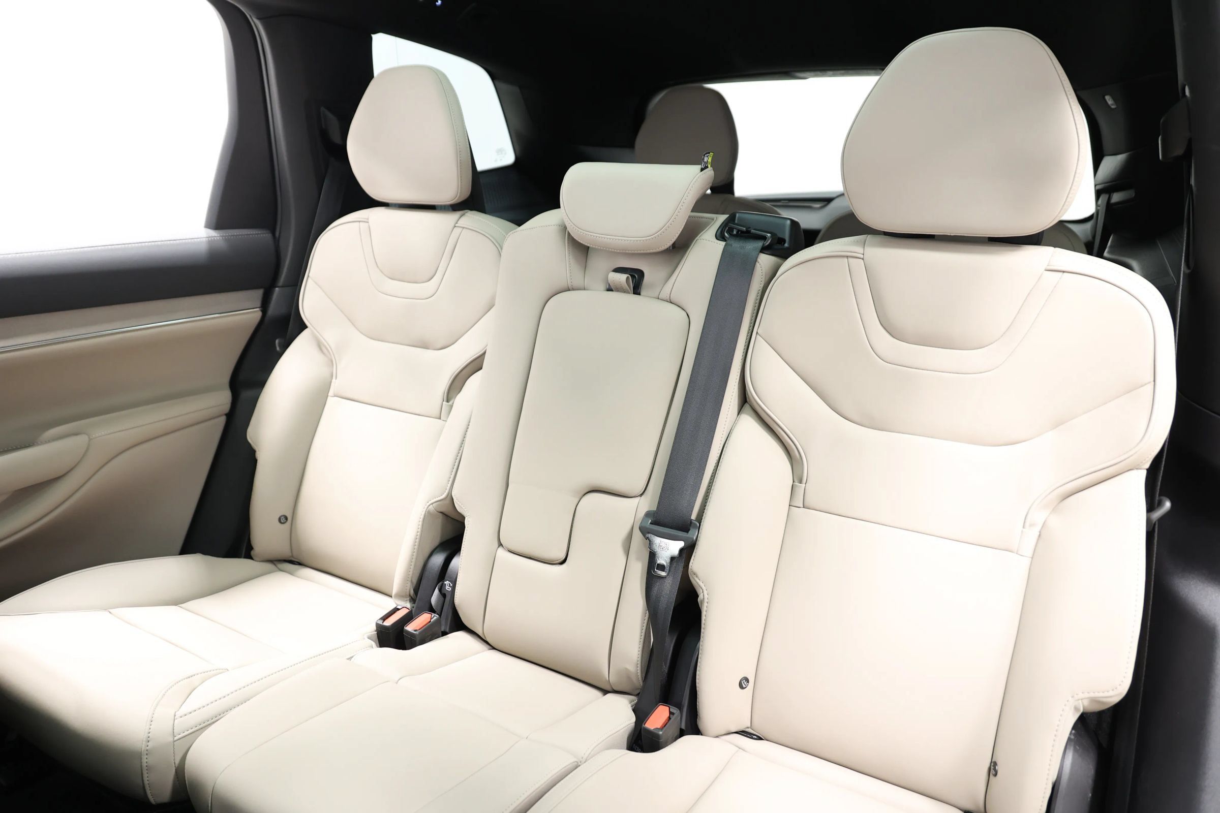 Used 2025 Volvo EX90 Ultra AWD/4WD image 3