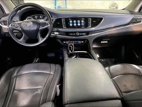 Used 2018 Buick Enclave Essence image 21