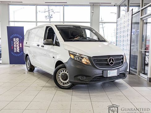 Used 2019 Mercedes-Benz Metris image 3