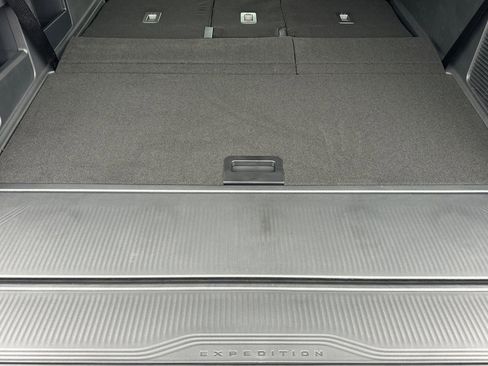 New 2026 Ford Expedition Active RWD image 13
