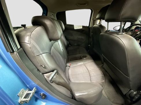 Used 2015 Chevrolet Spark LT image 24