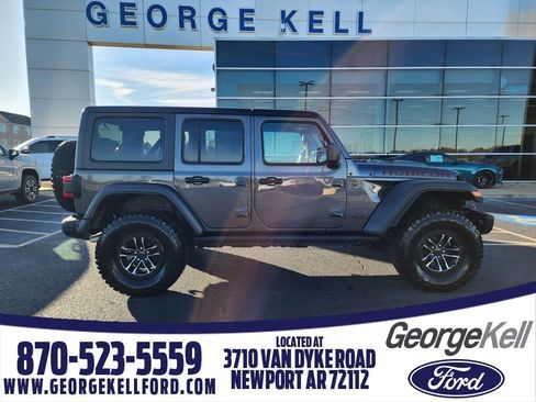 Used 2024 Jeep Wrangler Unlimited Rubicon w/ XTREMEE 35" Tire Package image 1