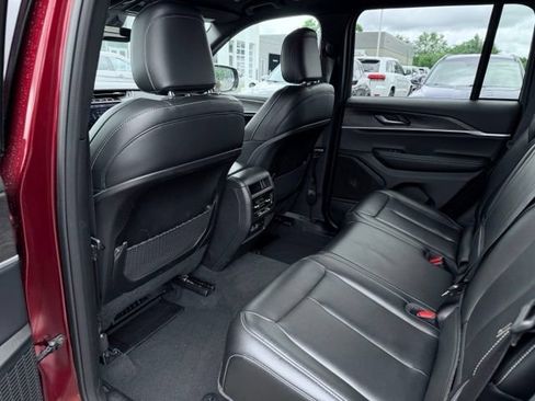Certified 2025 Jeep Grand Cherokee Limited AWD/4WD image 21
