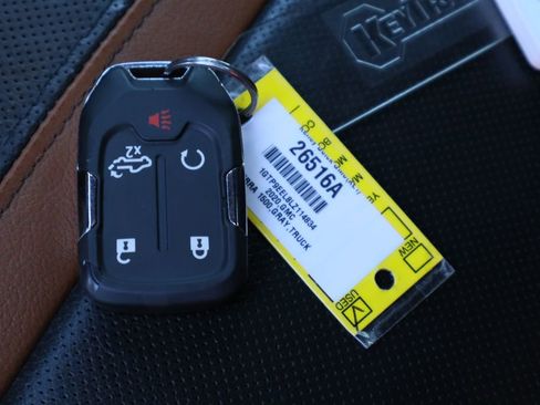 Certified 2020 GMC Sierra 1500 AT4 w/ Technology Package image 35