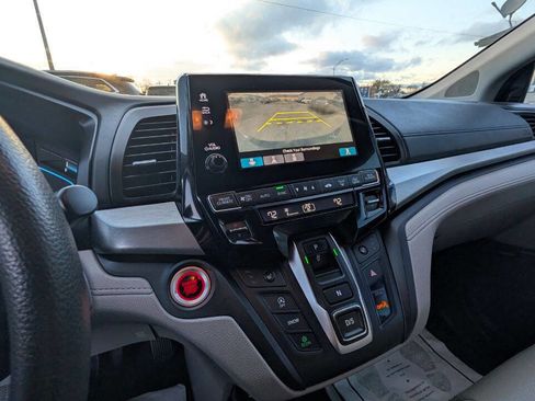 Used 2022 Honda Odyssey EX image 12