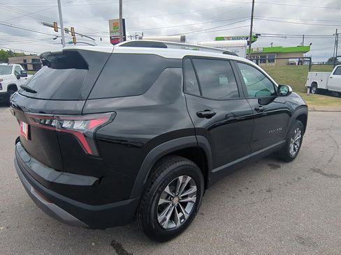 Used 2026 Chevrolet Equinox LT w/ Convenience Package II image 8