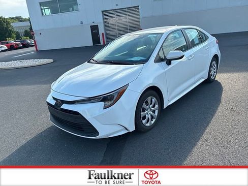 Certified 2024 Toyota Corolla LE FWD image 17