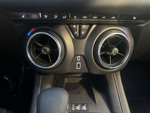 Used 2023 Chevrolet Blazer LT w/ Convenience Package image 18