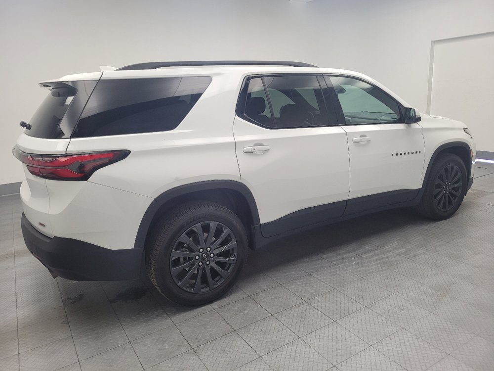 Used 2022 Chevrolet Traverse RS FWD image 10