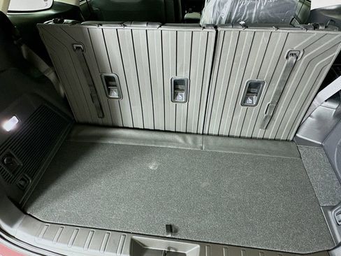 New 2025 Subaru Ascent Limited w/ Popular Package #2 image 34