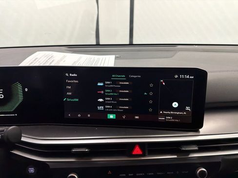 Used 2024 Kia Sorento S image 27