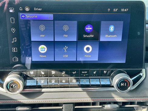 Used 2024 Chevrolet Colorado Z71 w/ Z71 Convenience Package 2 image 13