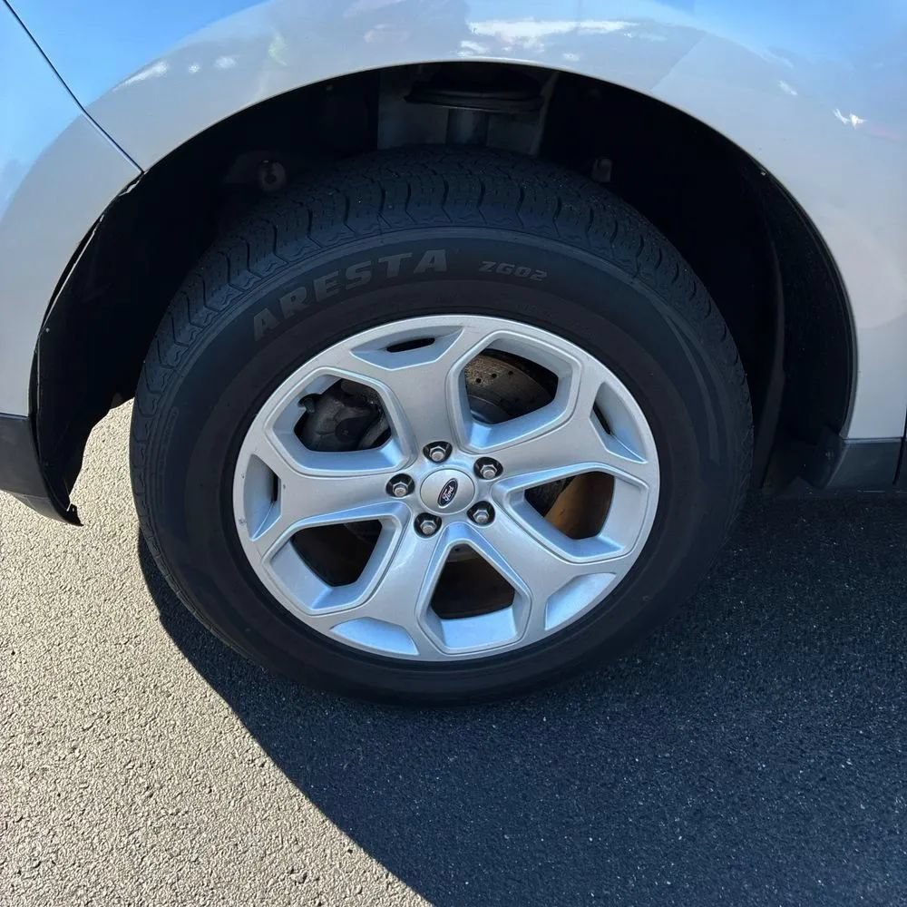Used 2014 Ford Edge SEL AWD/4WD image 17