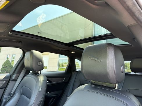 Used 2023 Jaguar F-PACE S AWD/4WD image 22