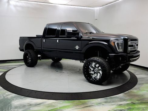 Used 2015 Ford F250 Platinum image 3