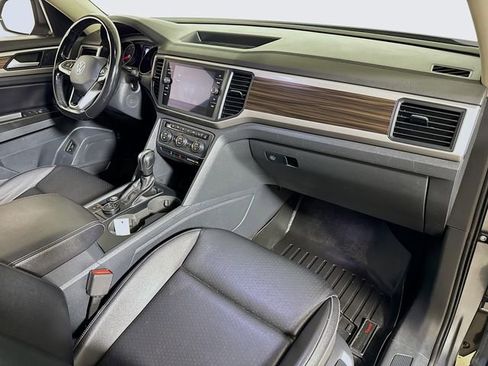 Used 2021 Volkswagen Atlas SE w/ Towing Package image 27