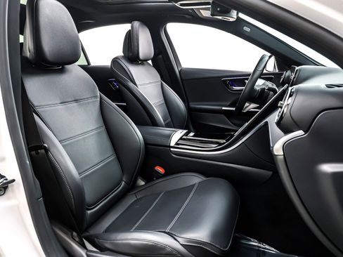 Certified 2024 Mercedes-Benz C 300 Sedan image 8